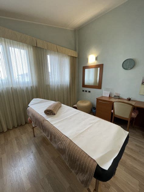 bakeca massaggi varese|Massaggi erotici Varese, annunci di massaggi erotici a Varese.